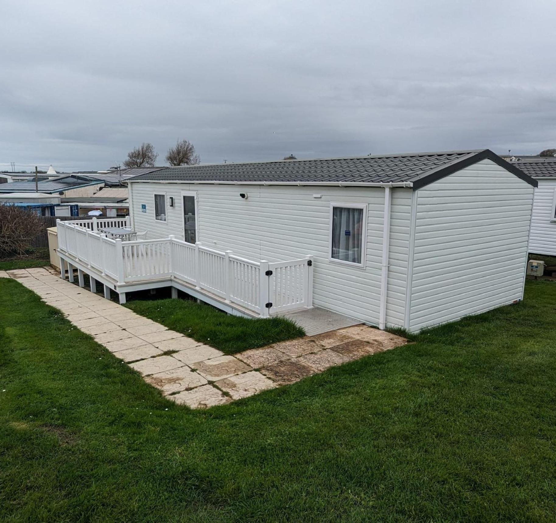 Accessible Friendly Modern Family Caravan Littlesea Haven Weymouth Wyke Regis Exterior photo